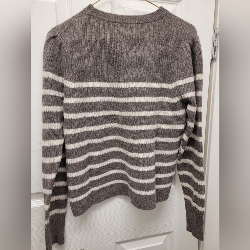 360 CASHMERE SWEATER.